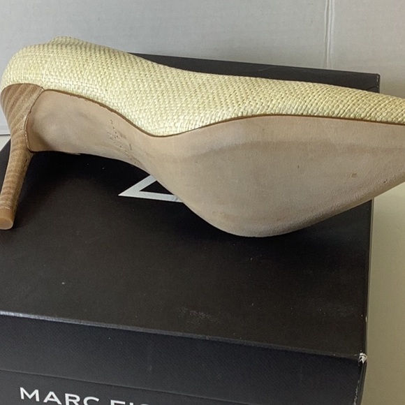 SALLEY POINTY TOE PUMP - Picture 10 of 11